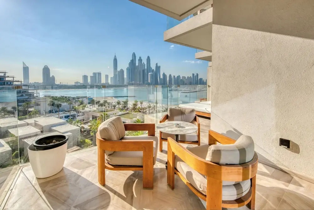Maison Privee - SeaView Apt at Five Palm