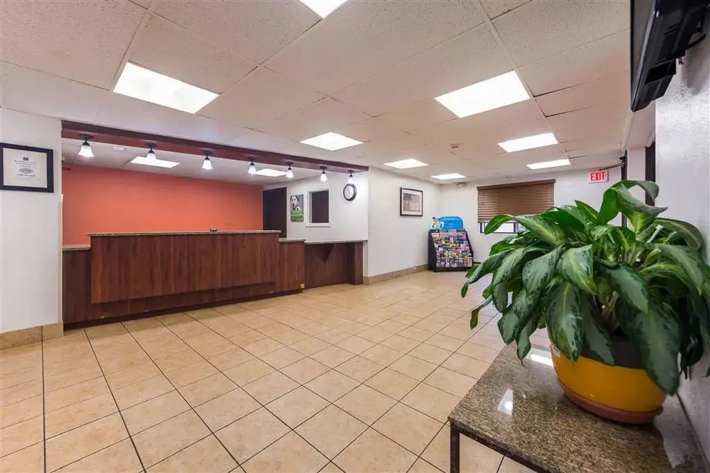 Motel 6-Saint Paul, MN - I-94
