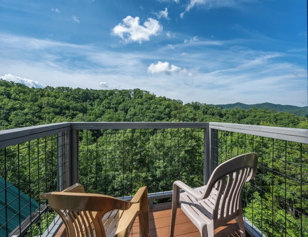 Cabin w/ Mountain Views, Hot Tub & Game Room!
