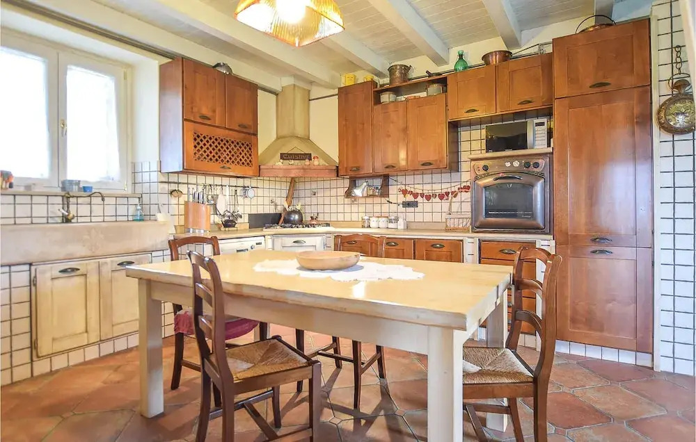 Stunning Home in San Giovanni Rotondo With 2 Bedrooms, Wifi and Outdoor Swimming Pool