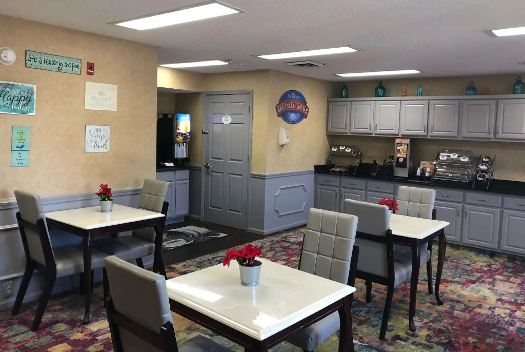 Brentwood Inn & Suites