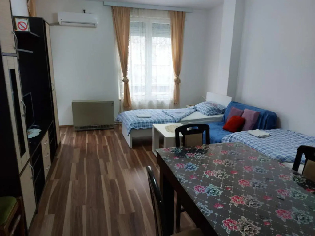 Adam s Apartment 3