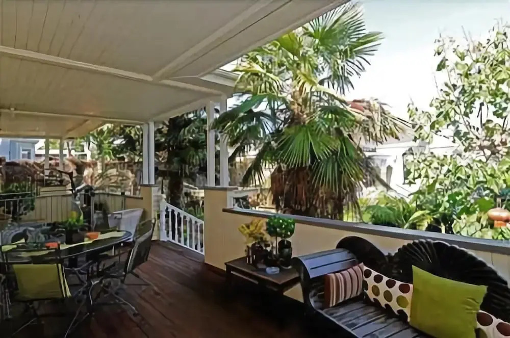 Eden Park Bed And Breakfast Inn