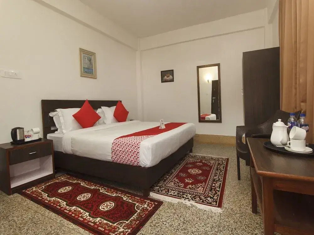 OYO 14894 Hotel Denzong Delight