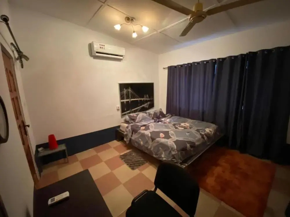 Stunning 2-bed House in Madina