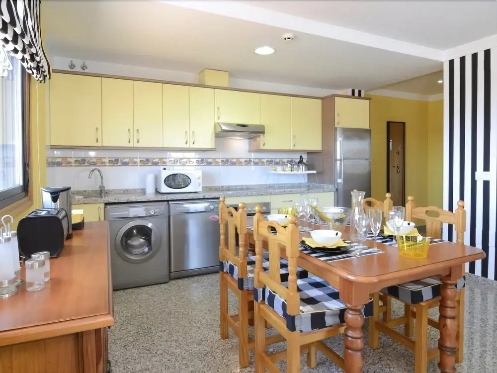 Apartamentos Nuria Sol A 2