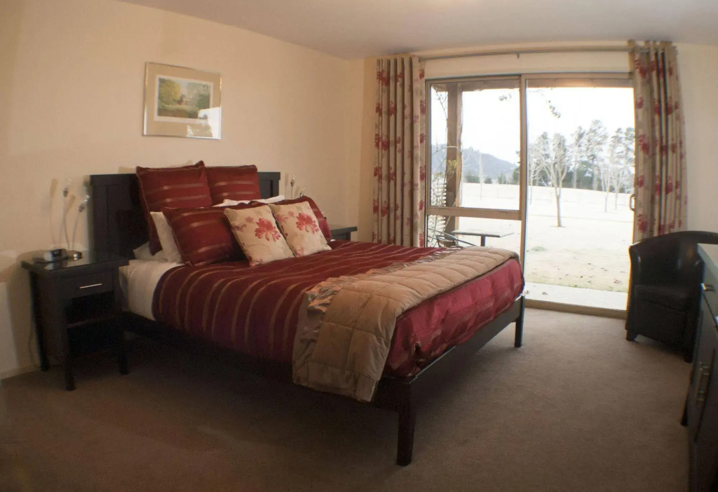Maple Lodge