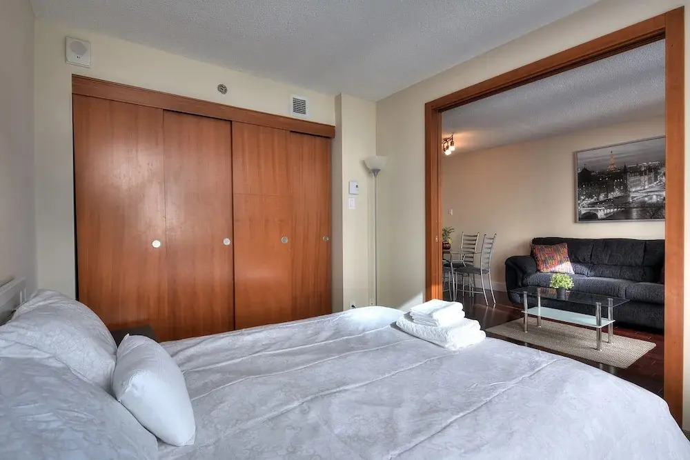 1-Bedroom Convention Center Old Port