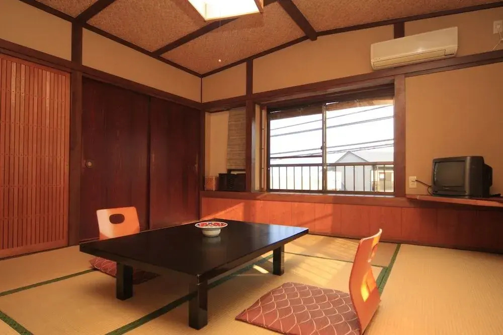 Ryokan Miyukiya