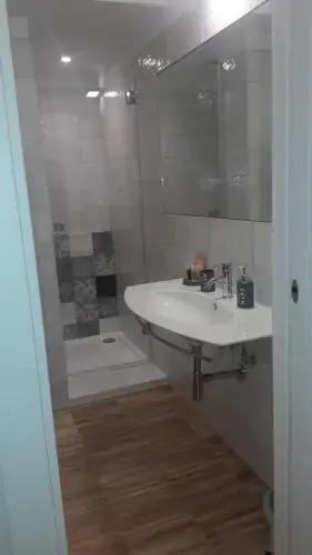 h-sa GUEST HOUSE