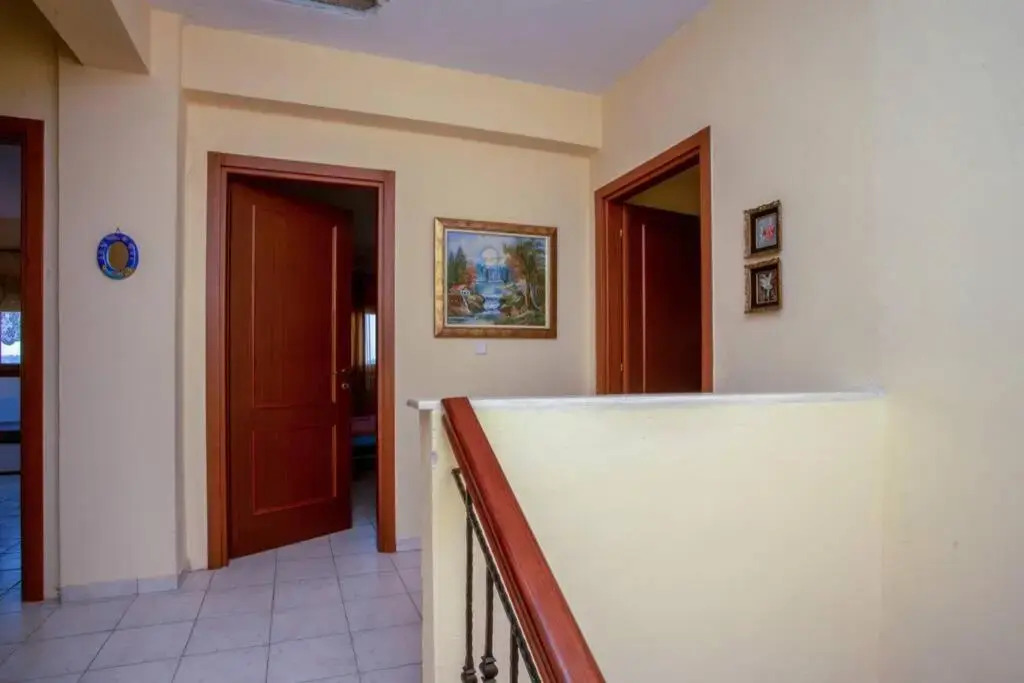 Family 5-bdrm villa with sea views on private land