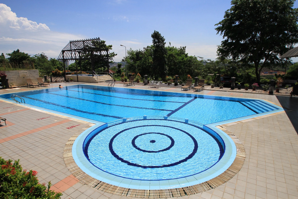 Crown Vista Hotel