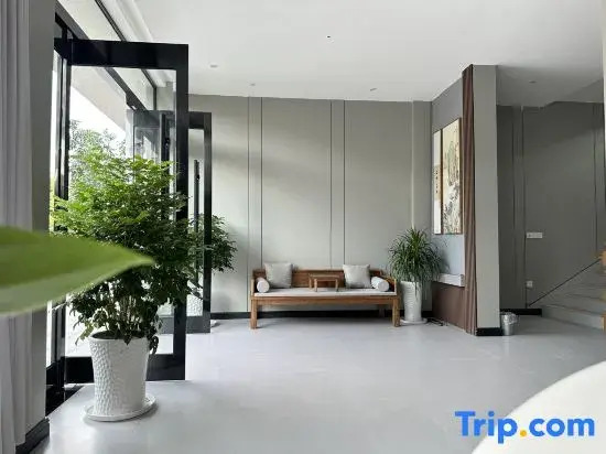 Zhiqing Homestay