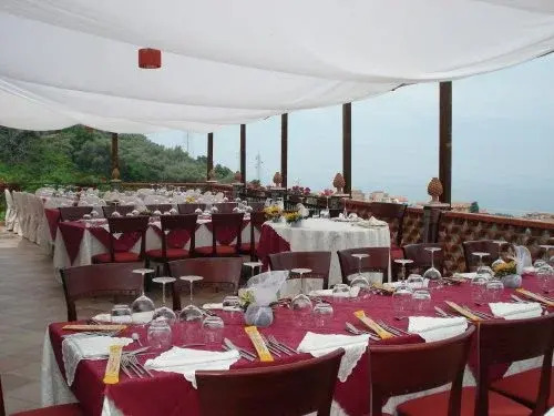 Red Hotel SantElia