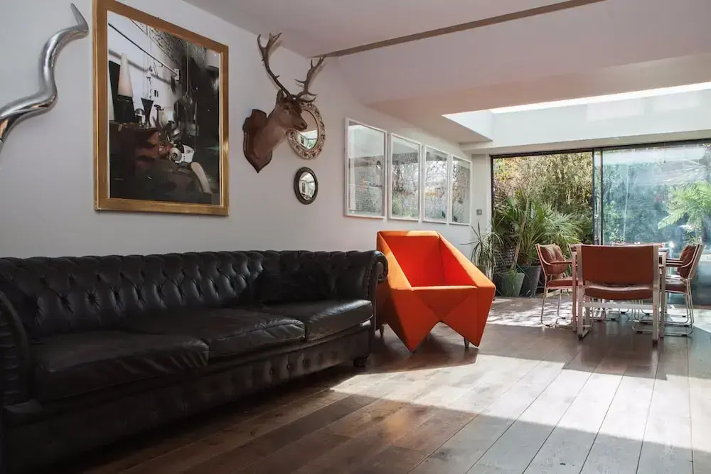 Spacious 2 Bedroom House in Central London
