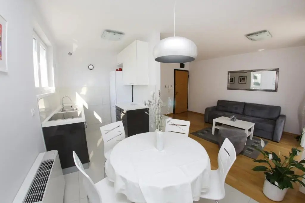 Lila Apartments