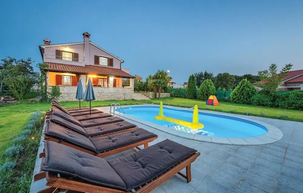 Pet Friendly Home In Bale