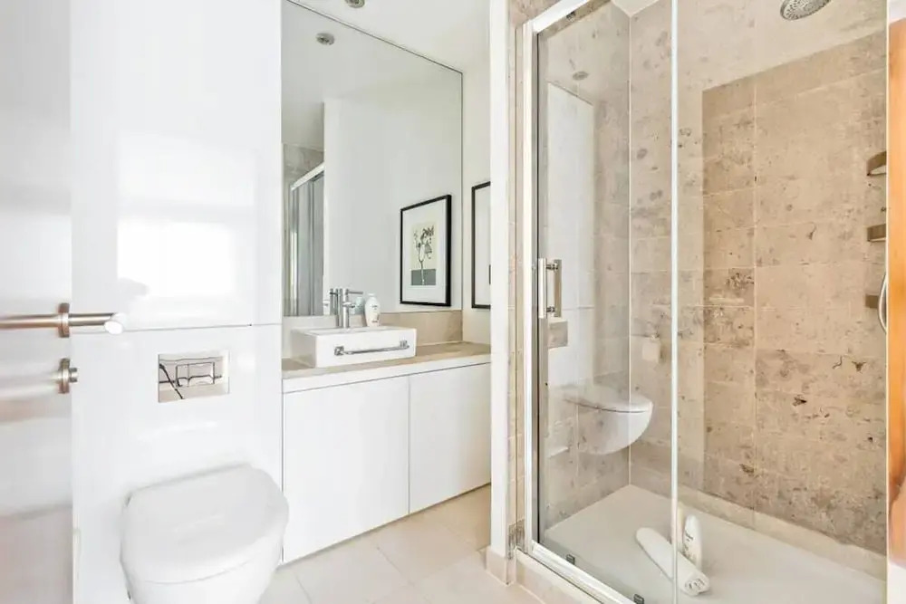 Elegant 2 Bed, 2 Bath Apt Sleeps 6 in Marylebone