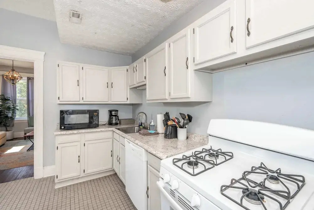 Queen City Suites For 7