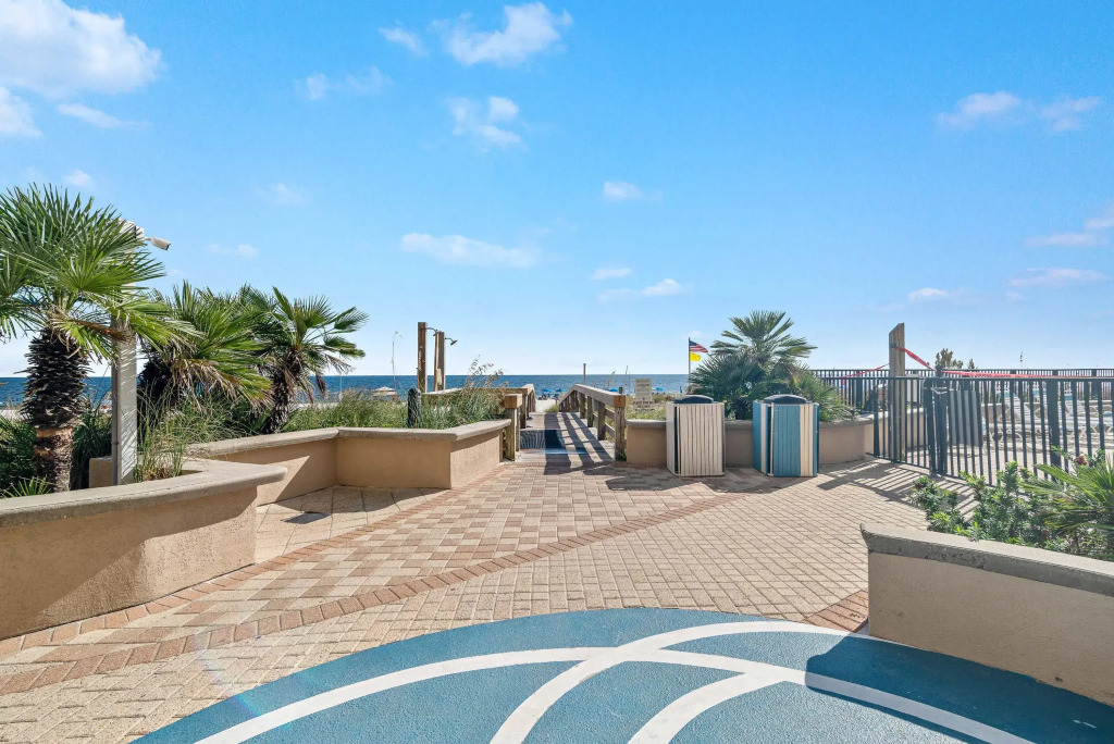 Bluewater 301: Third floor, corner unit., Orange Beach