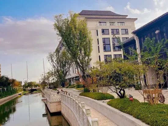 Laiyin Lake Loft Homestay (Changzhi Island Branch)