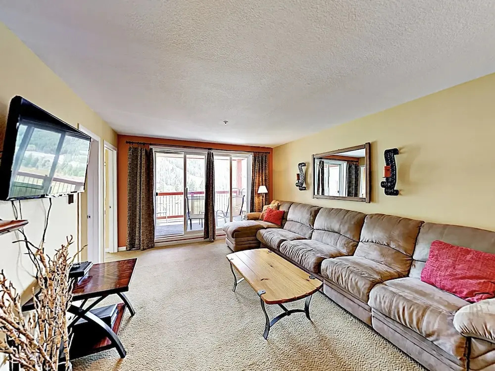 60 Dillon - 2 Br Condo