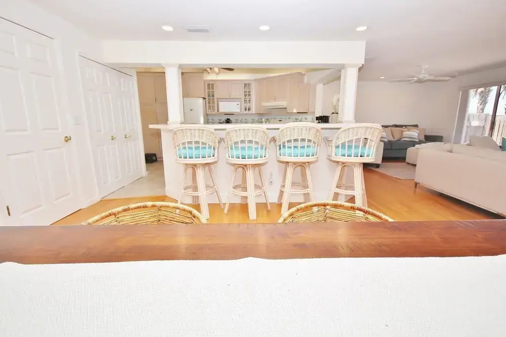 Beachside Vista II Apartment 4