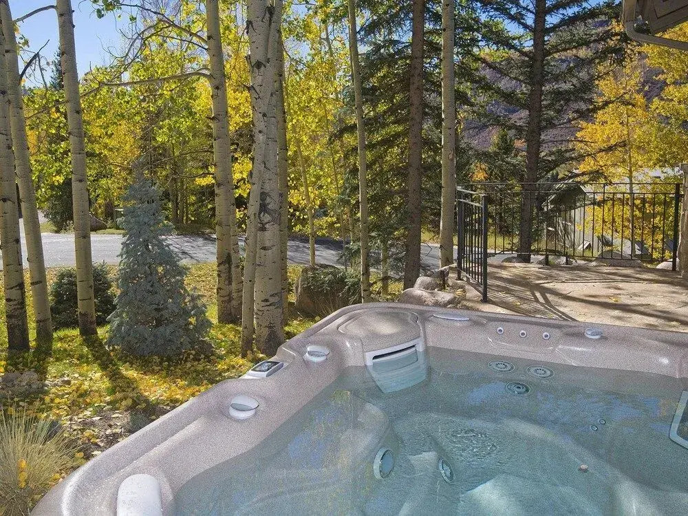 Greenhill Court Chalet