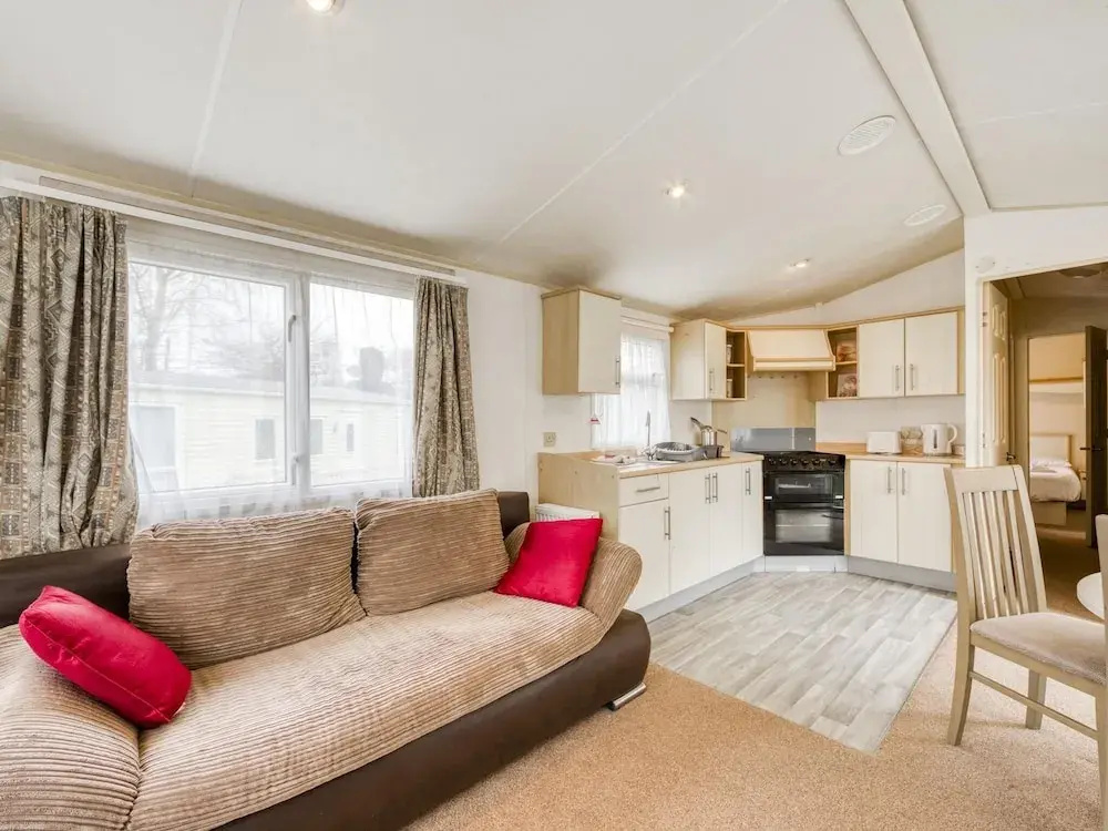Serene Mobile Home in Hastings near Smugglers Adventure