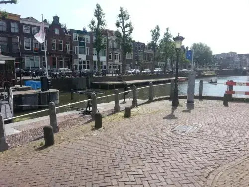 Nando's B&B Utrecht City Centre