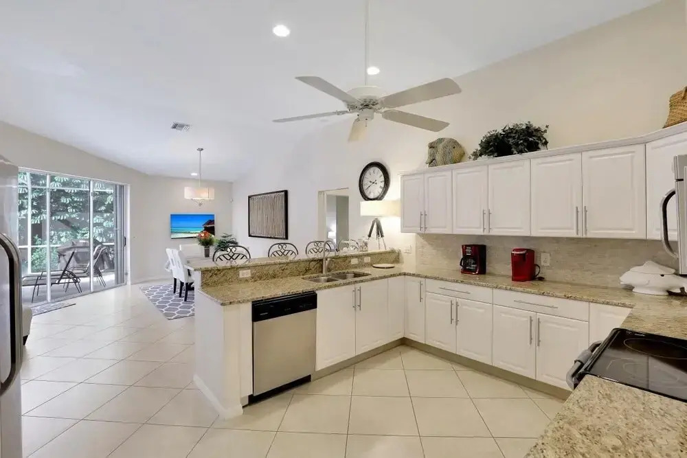 775 Hernando Drive