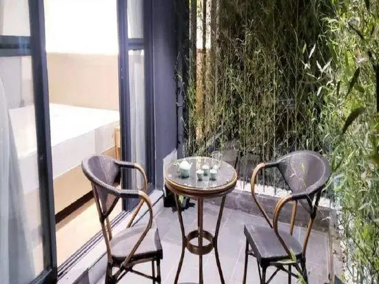 Ling Er Ling Hotel