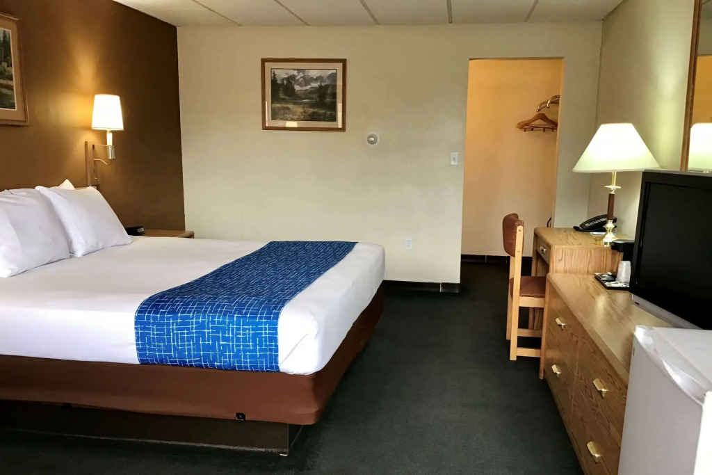Travelodge by Wyndham Powell