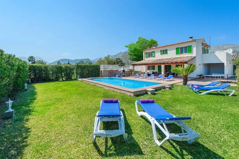 Villa - 5 Bedrooms with Pool and WiFi - 108761