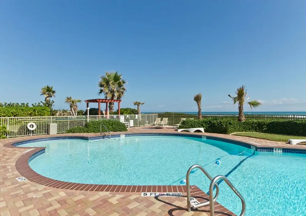 Aquarius Condominium 708