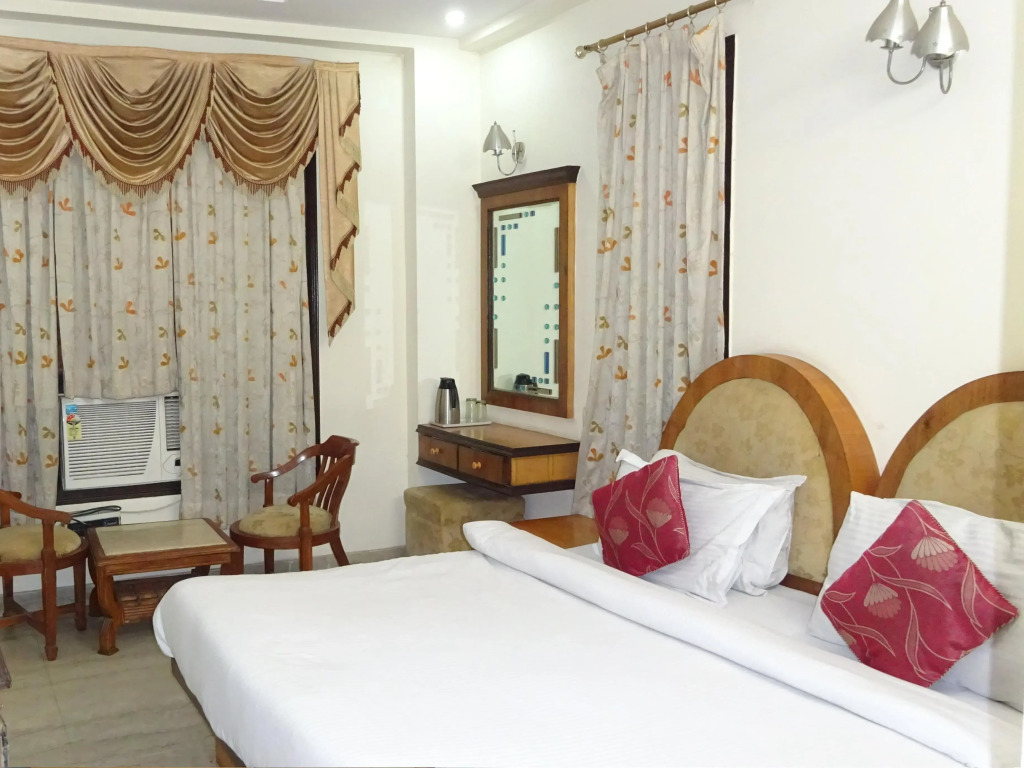 Hotel Karat 87 Inn
