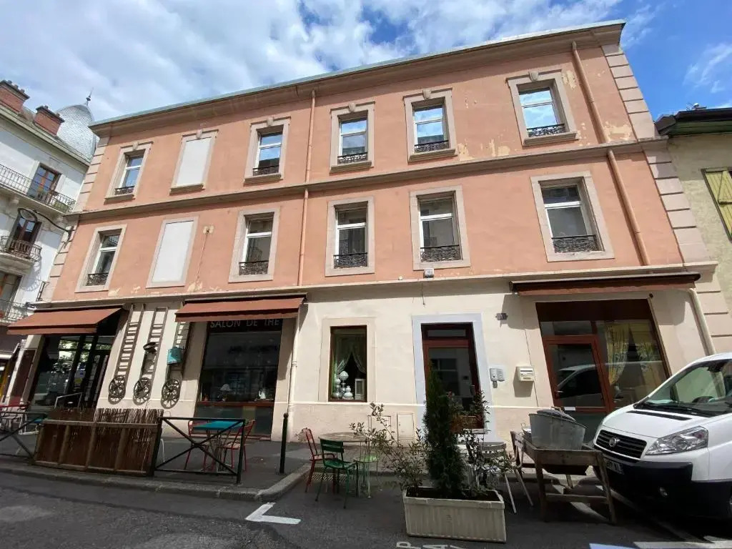 MRTN APARTMENTS Studio & Suites - Aix-les-Bains, hypercentre