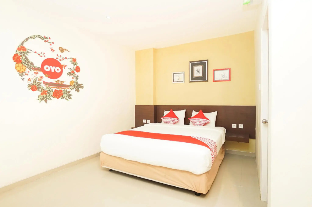 Hotel O Siwalankerto Near Surabaya Carnival