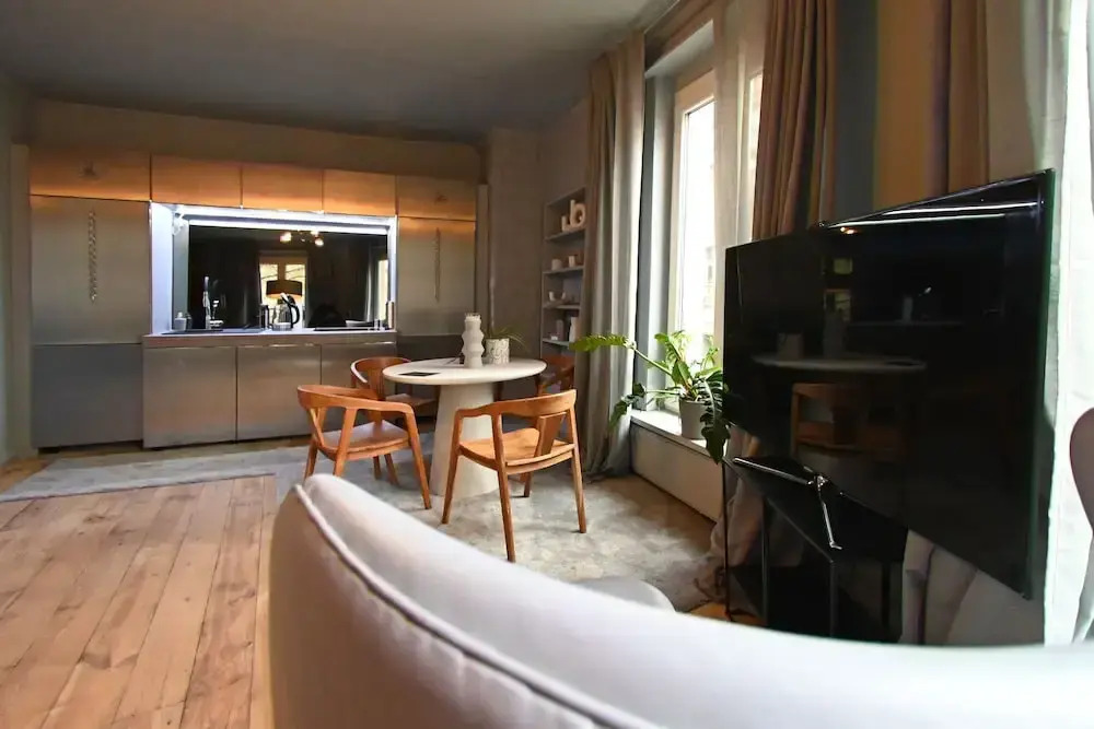 Cheap Luxury Stay From 50 Pppn