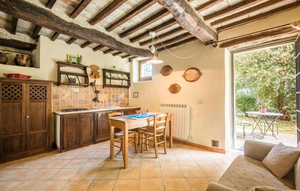 Amazing Home in Capolona With 9 Bedrooms, Wifi and Outdoor Swimming Pool