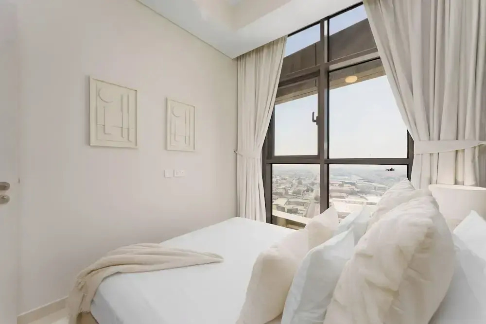 Maison Privee - City Chic Retreat in Dubai’s Prime Location
