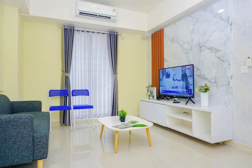 Modern Space And Restful 2Br At Apartment Meikarta