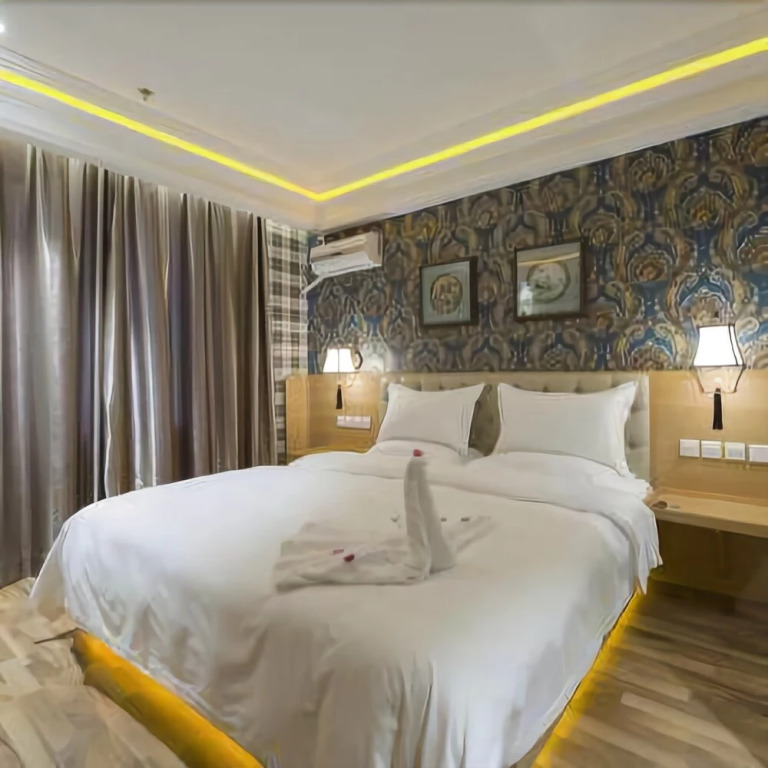 Chinas National Colours Fashion Themed Hotel