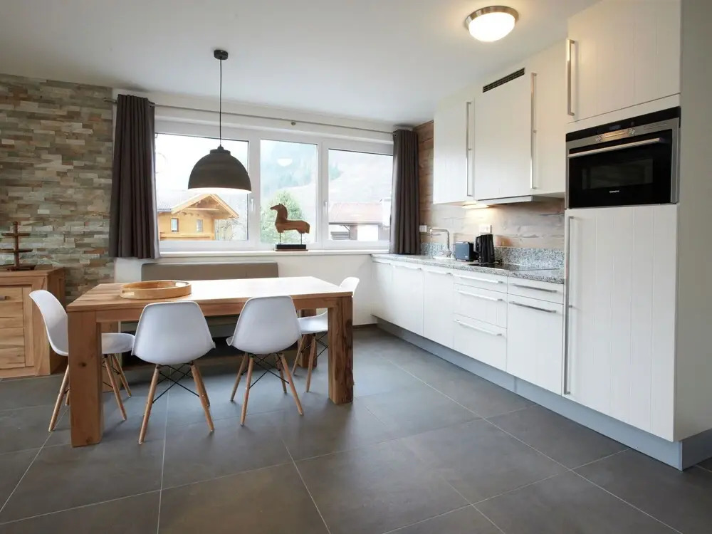 Modern Apartment Near Ski Area in Zell Em See