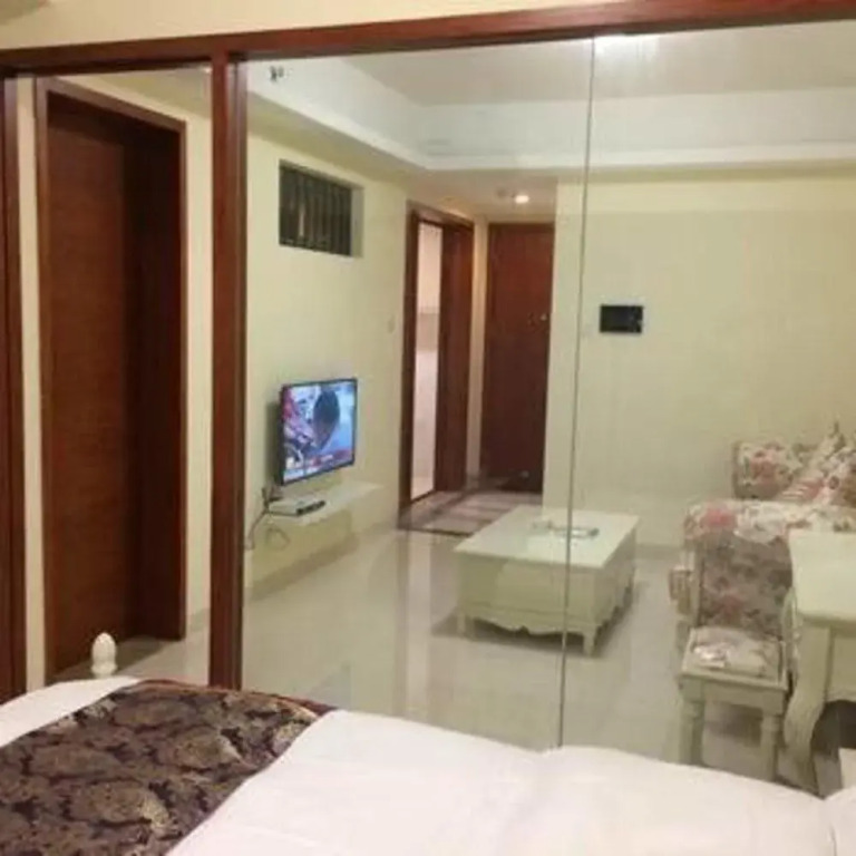 Fenghuang International Hotel