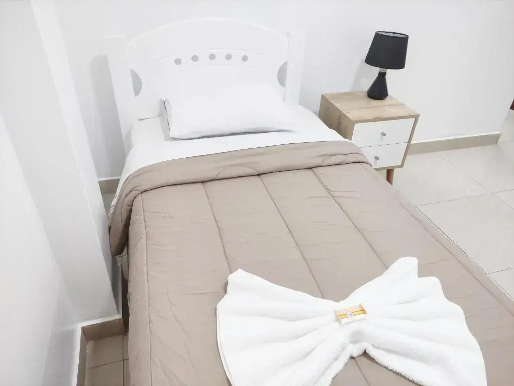 Maxy's Inn Hotel & Suite