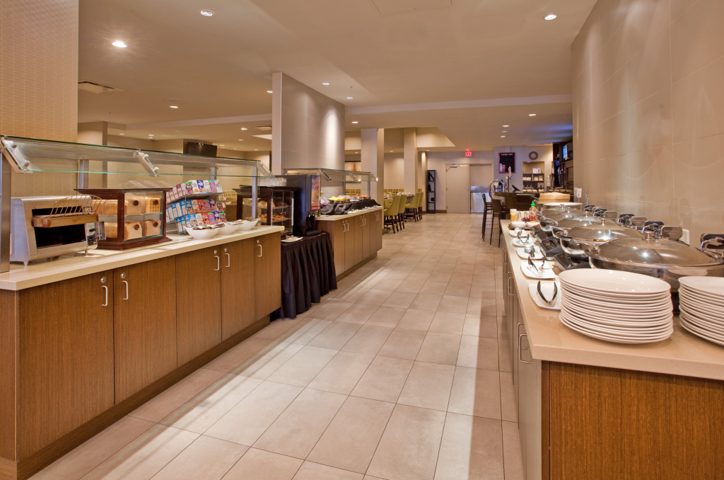Holiday Inn Vancouver-Centre Broadway by IHG