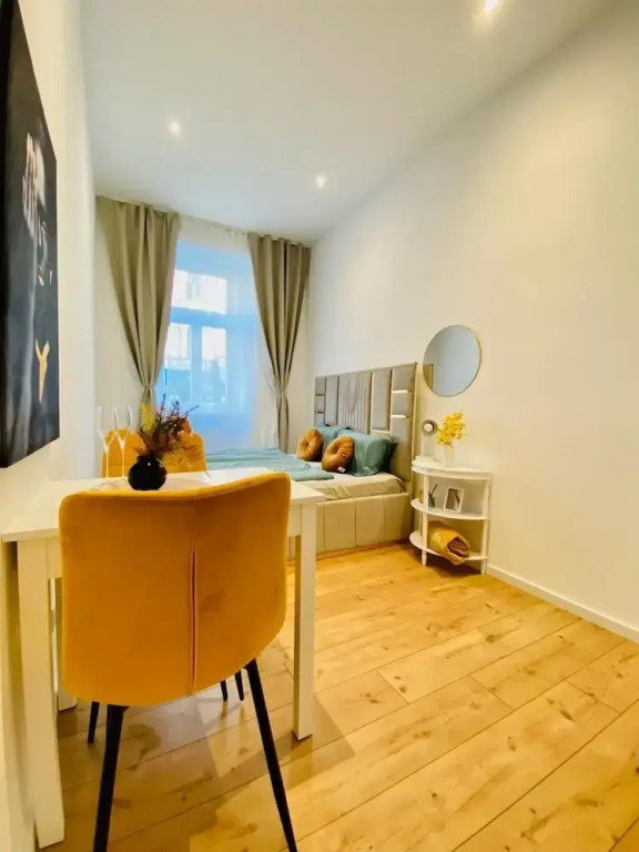 Charming 4 Bedroom Apartment Ottakring