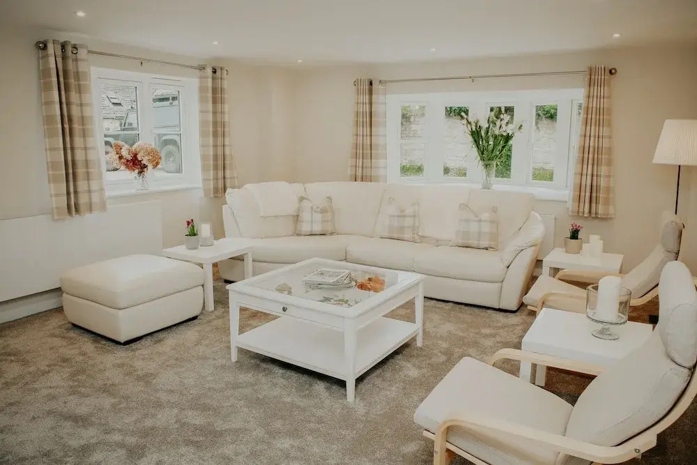 Remarkable 3-bed House in Easton-on-the-hill