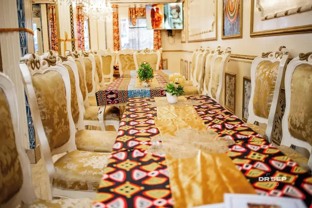 CERGY PONTOISE Hôtel Bafoussam